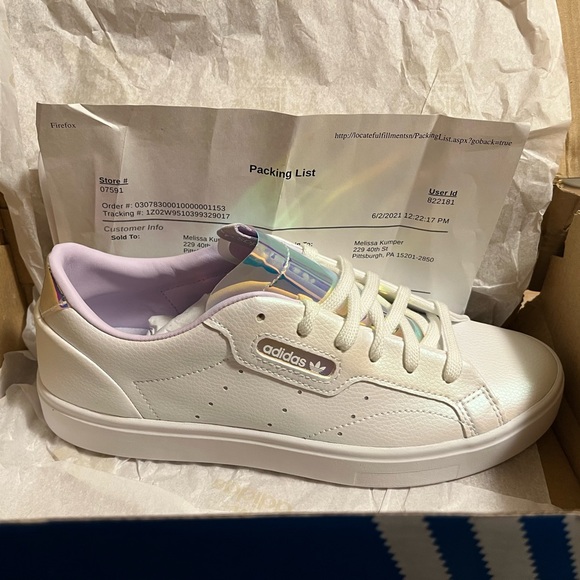 Womens Adidas iridescent superstar shoes - Picture 3 of 9